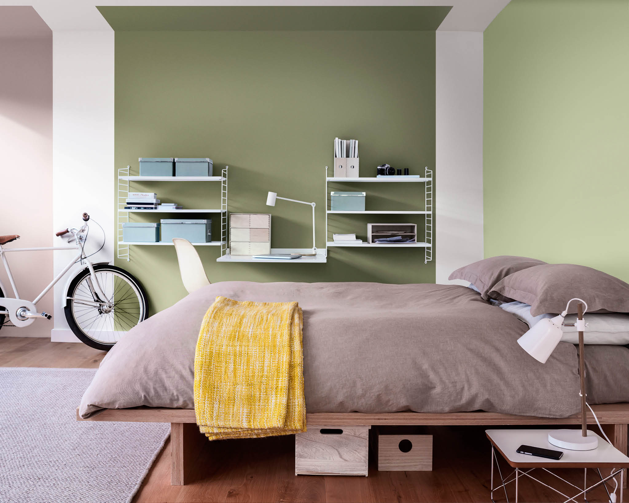 Dormitorio verde revitalizante Combina el verde con Madera Tierna para crear un dormitorio revitalizante