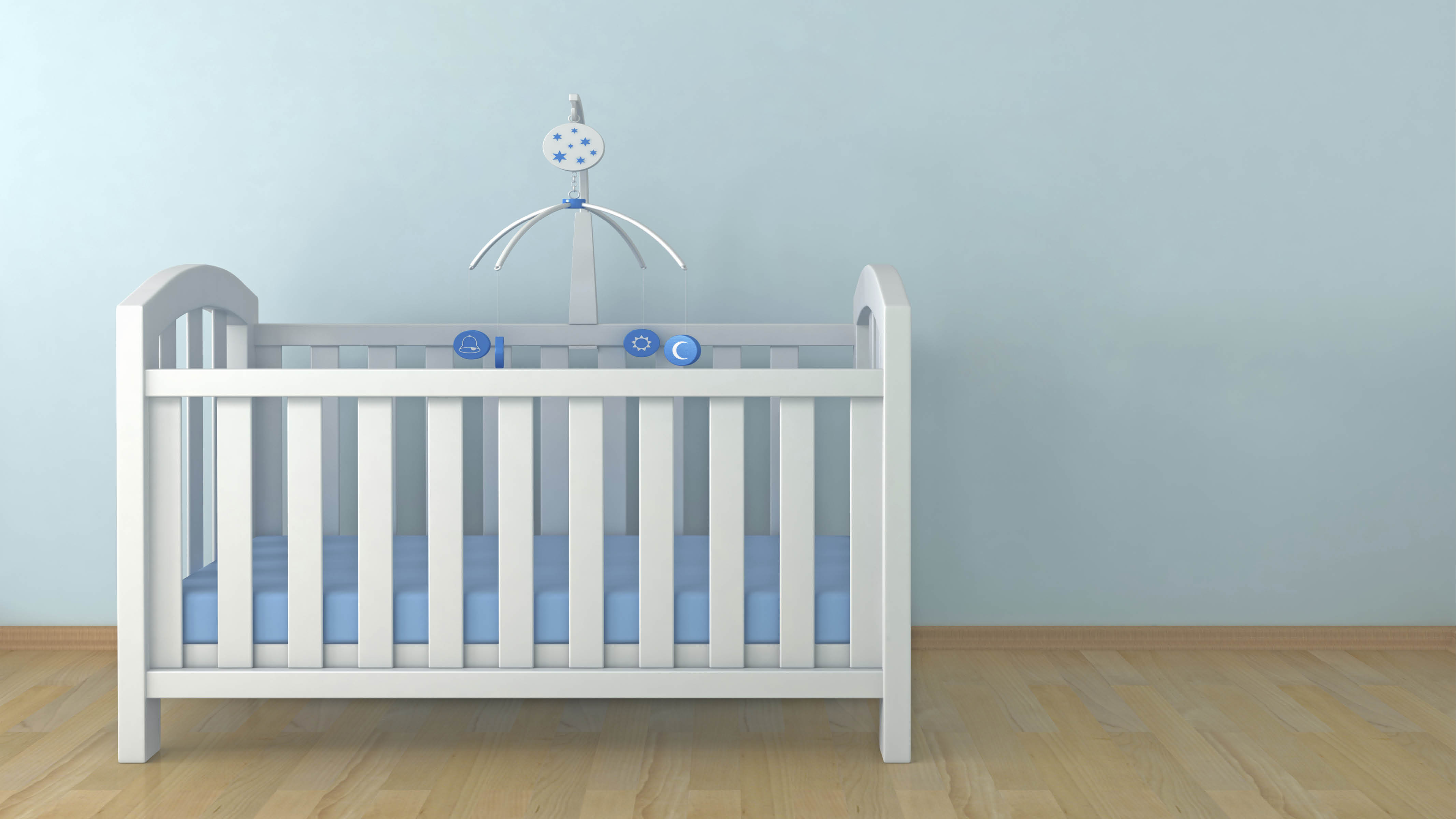 Una habitación del bebé azul clara El azul tiene un efecto relajante en el cuerpo y puede incluso reducir la presión sanguínea. Sin duda será una buena noticia para los padres que quieren infundir en su hijo un patrón de sueño estable.